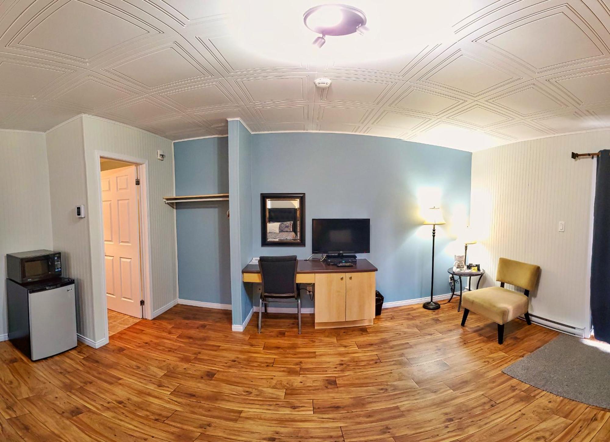 Motel Au Vieux Frontenac เธทฟอร์ด ไมนส์ ภายนอก รูปภาพ