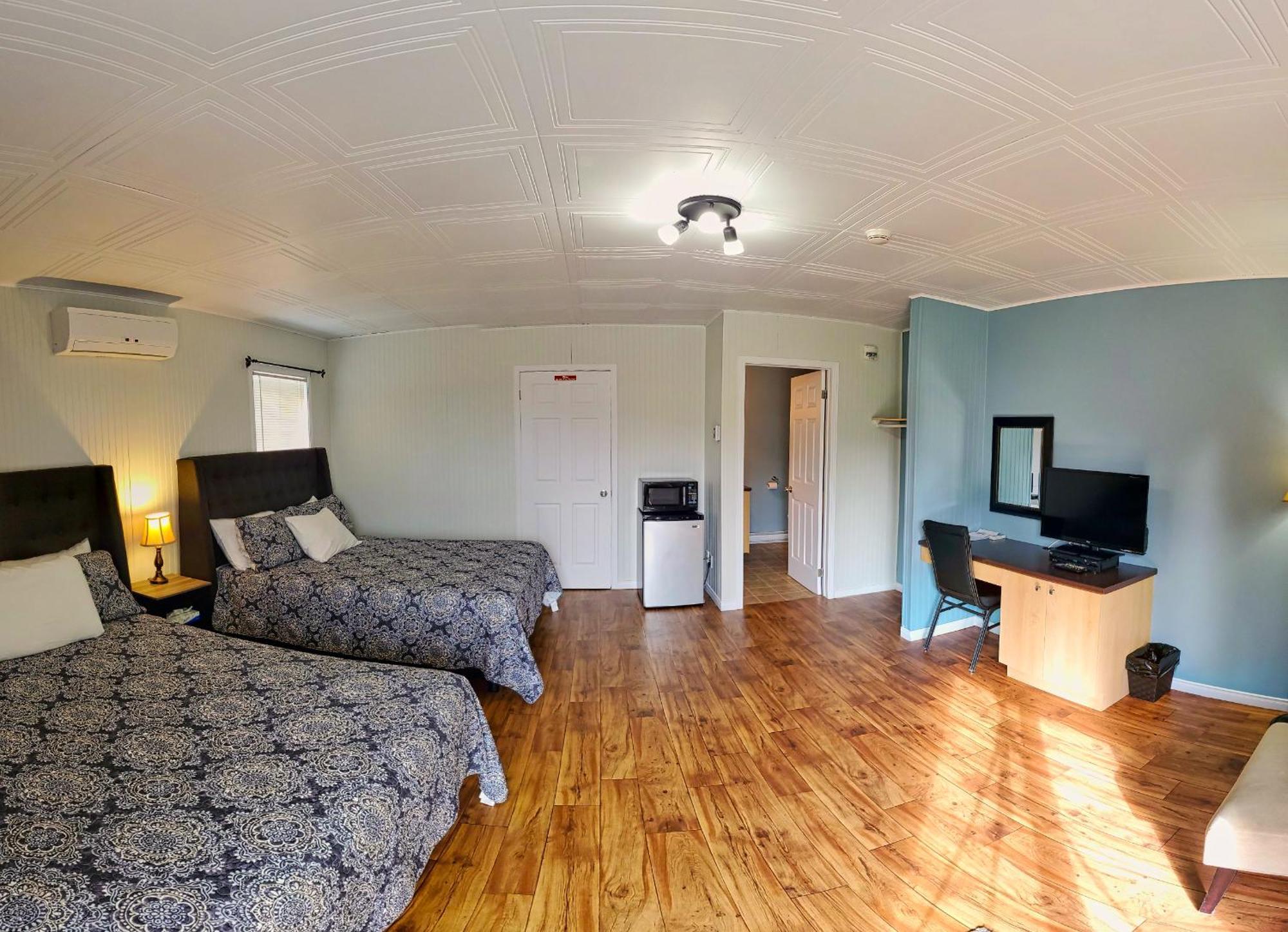 Motel Au Vieux Frontenac เธทฟอร์ด ไมนส์ ภายนอก รูปภาพ